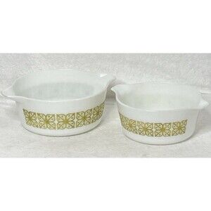 Vintage Pyrex Verde Square Flowers Dishes 2 1/2 Qt And 1 1/2 Qt Set Of 2 Nesting